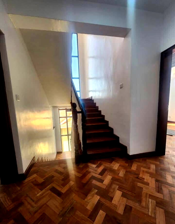 5BR All-Ensuite Townhouse with Rooftop Terrace & DSQ - Ngong