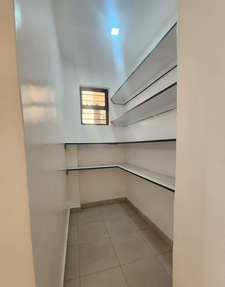 5BR All-Ensuite Townhouse with Rooftop Terrace & DSQ - Ngong