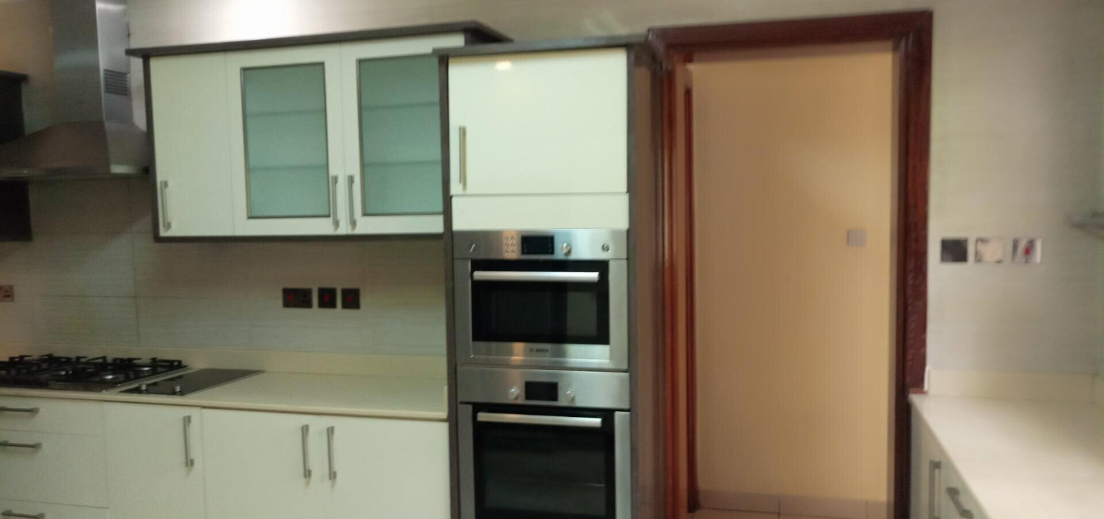 4BR Townhouse with Office & Clubhouse - Ridgeways