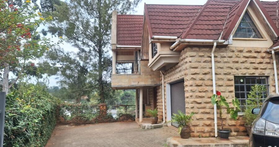 5-Ensuite Townhouse with Private Garden & DSQ - Lavington