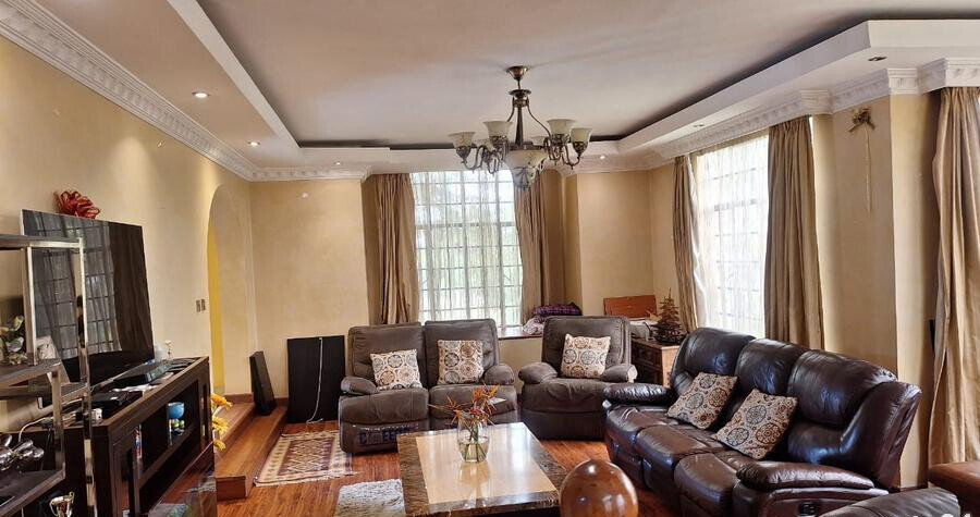 5-Ensuite Townhouse with Private Garden & DSQ - Lavington