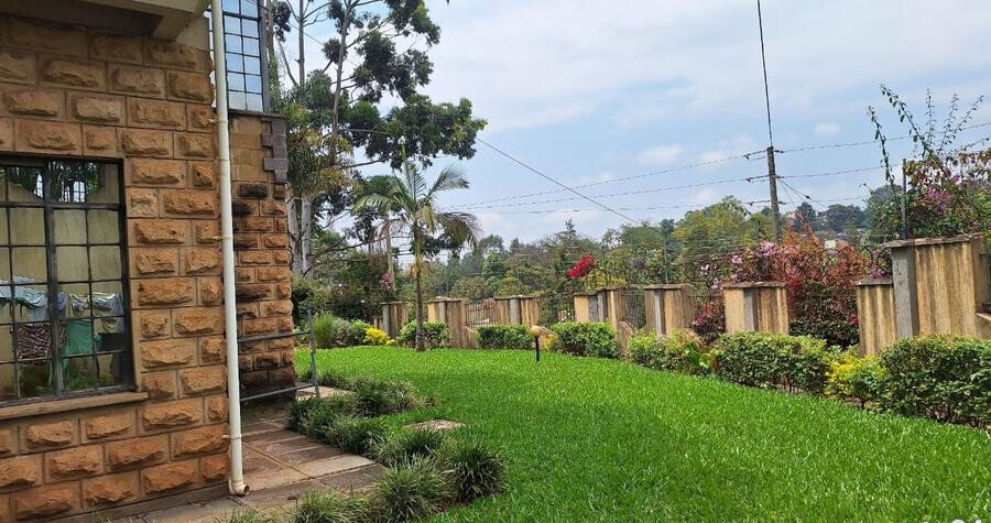 5-Ensuite Townhouse with Private Garden & DSQ - Lavington