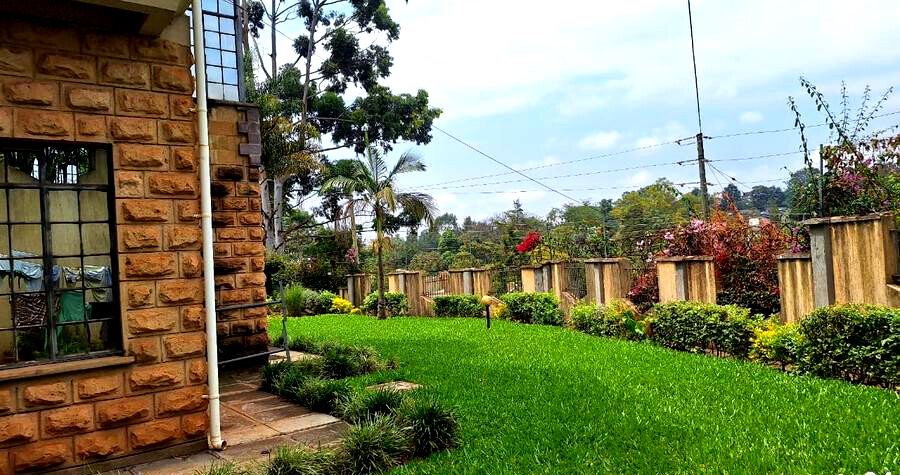 5-Ensuite Townhouse with Private Garden & DSQ - Lavington