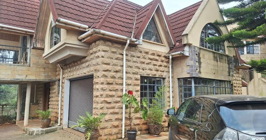 5-Ensuite Townhouse with Private Garden & DSQ - Lavington