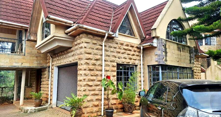 5-Ensuite Townhouse with Private Garden & DSQ - Lavington