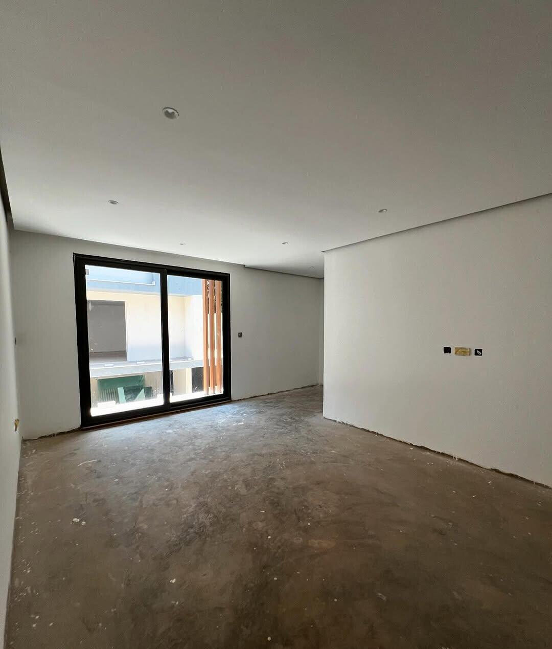 3-Storey 5-Ensuite Townhouse with Rooftop Terrace - Lavington