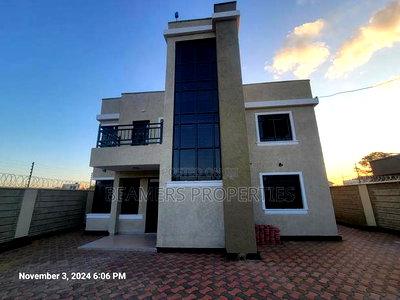 5bdrm Maisonette in Kamakis for sale - Image 2