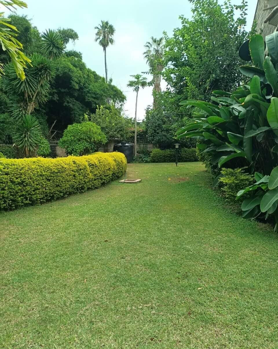 4-Ensuite Villa with Jacuzzi & Steam Bath - Riverside