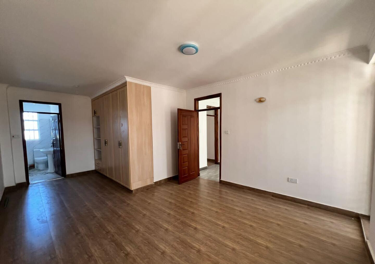 5BR All-Ensuite Villa with Staff Quarter - Membley, Ruiru