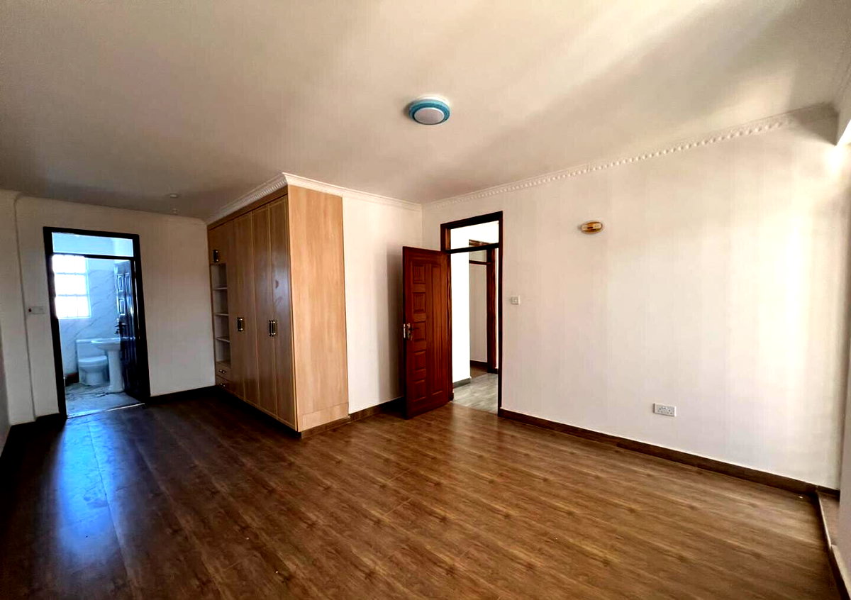 5BR All-Ensuite Villa with Staff Quarter - Membley, Ruiru