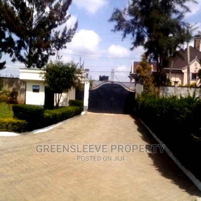 4bdrm Bungalow in Hardy for rent - Image 2