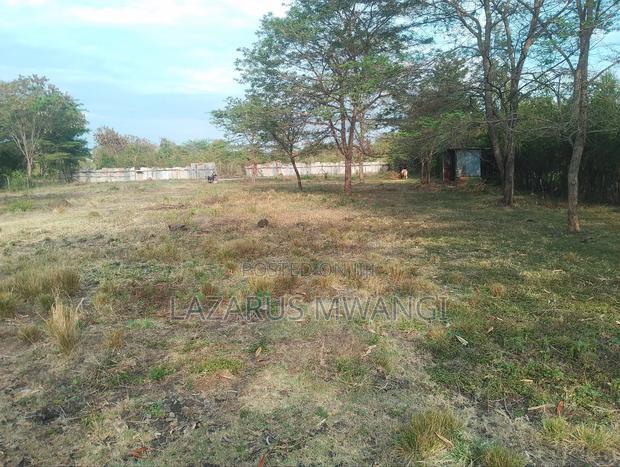 Sagana 3 Acres of Land Touching the River Tana