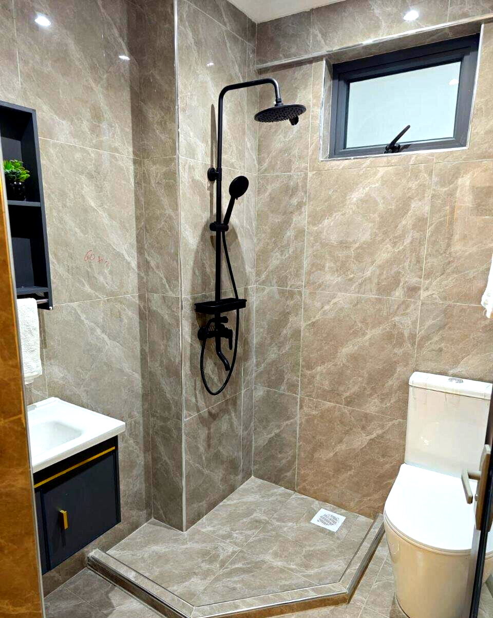 2BR with French Windows & High-Speed Lifts - Kilimani