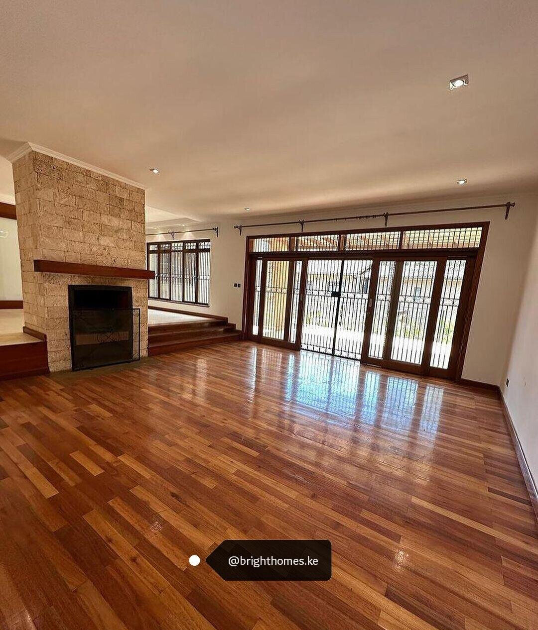 5-Ensuite Townhouse with Private Garden & Patio - Lavington