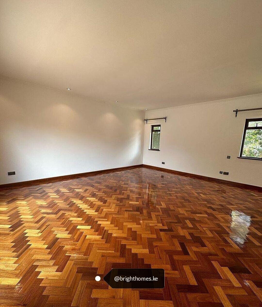 5-Ensuite Townhouse with Private Garden & Patio - Lavington