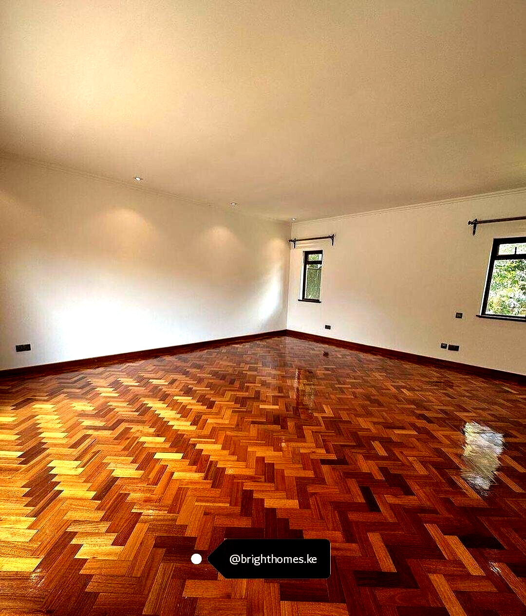 5-Ensuite Townhouse with Private Garden & Patio - Lavington