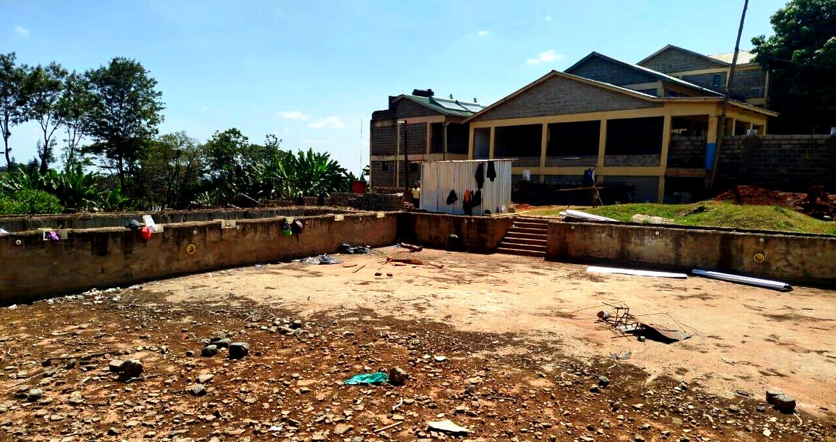 1 Acre Commercial Plot with Garden