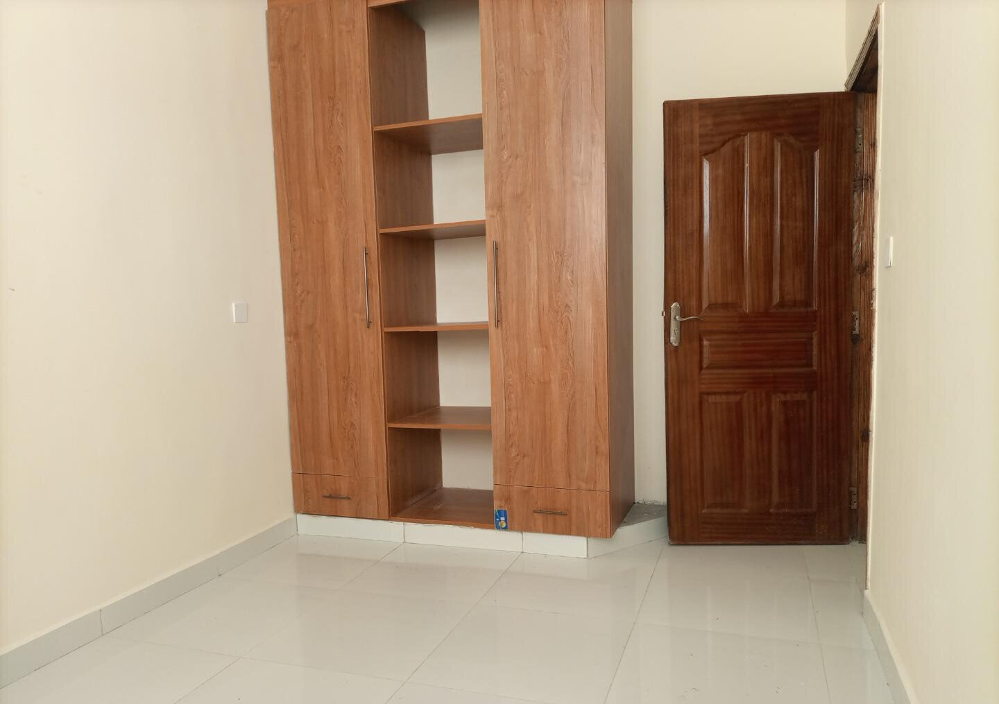 Cozy 1BR with Parking at KSh 38K