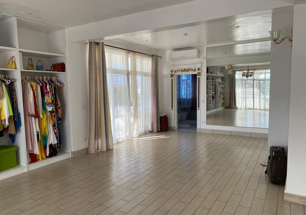 Quarter-Acre Townhouse with Pool & Generator – Malindi