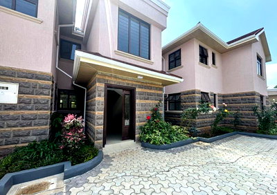 3BR Townhouse with Garden