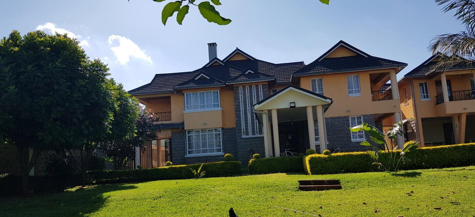Elegant 5BR Family Home - Runda