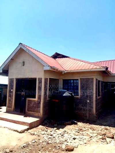 4bdrm Bungalow in Murera for sale - Image 3