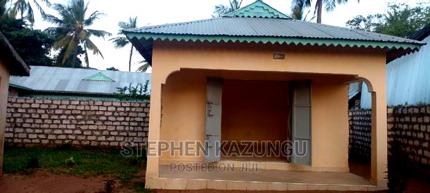 Business Site Shop for Rent, in Malindi at Musoloni Area.