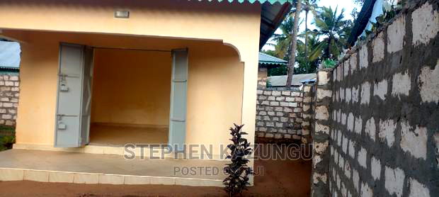Business Site Shop for Rent, in Malindi at Musoloni Area.