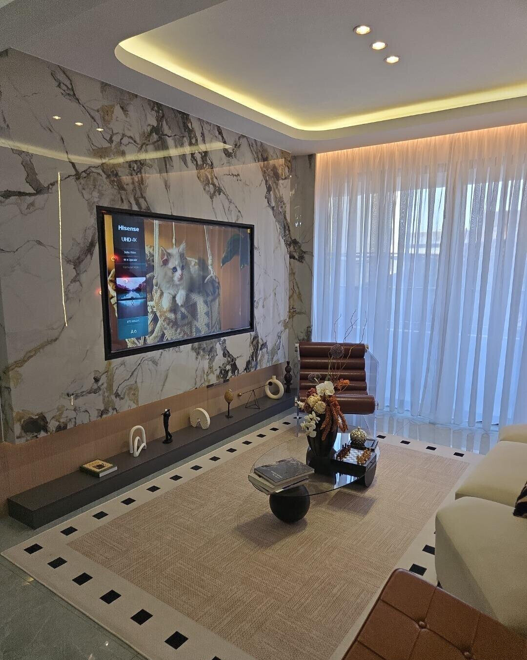 Smart 2BR with Heated Pool & Face Scan Entry - Westlands