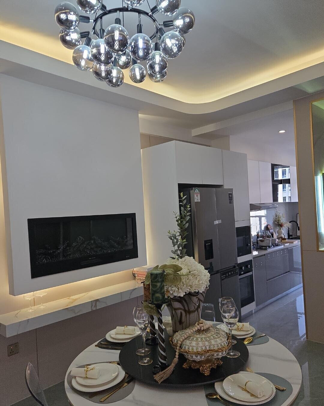 Smart 2BR with Heated Pool & Face Scan Entry - Westlands