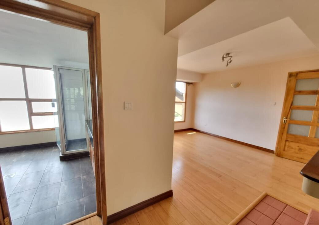 5-Ensuite Townhouse with Clubhouse & Gym – Karen