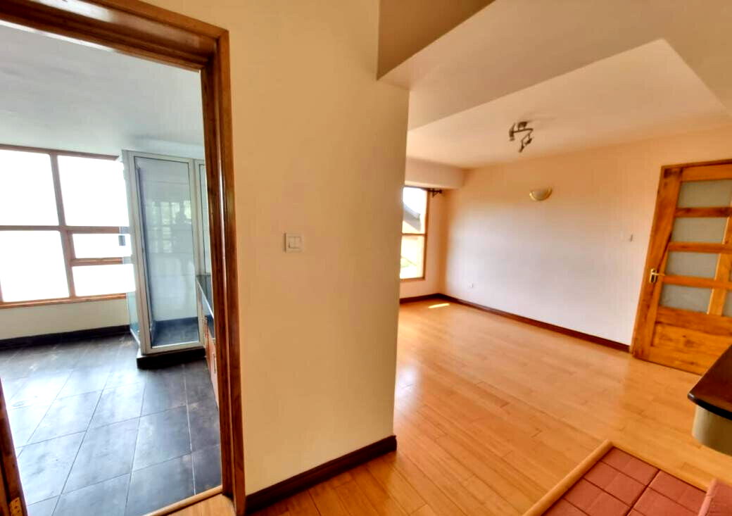 5-Ensuite Townhouse with Clubhouse & Gym – Karen