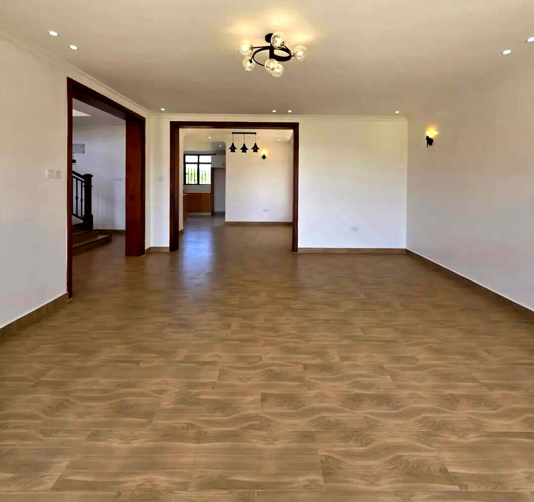 4BR All-Ensuite Townhouse with Rooftop Terrace & Gym - Ruiru