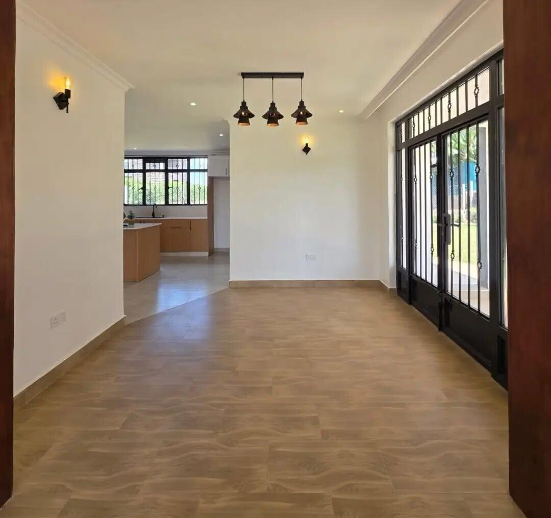 4BR All-Ensuite Townhouse with Rooftop Terrace & Gym - Ruiru