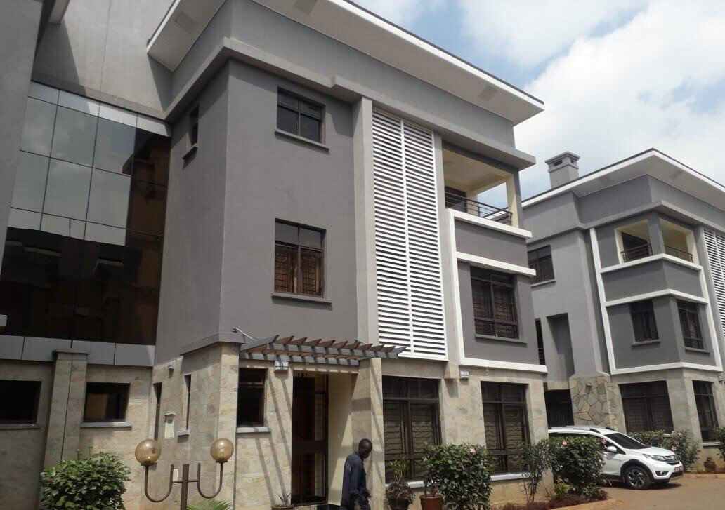 5-Ensuite Townhouse with Rooftop Terrace & Solar - Lavington