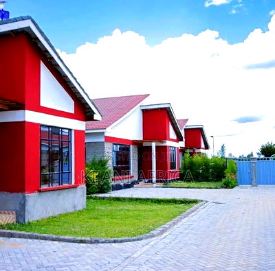 3bdrm Bungalow in Malaa for rent - Image 1