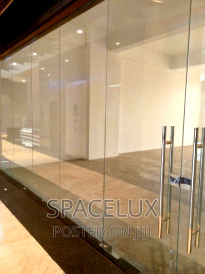 Elegant Double Height Showrooms Shop - Image 1