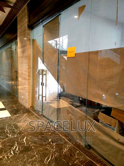 Elegant Double Height Showrooms Shop - Image 2