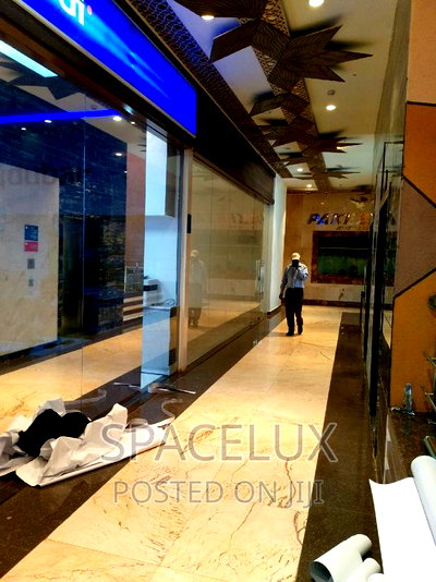 Elegant Double Height Showrooms Shop - Image 5