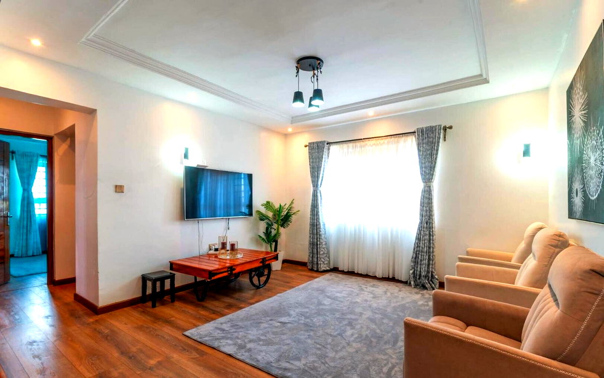 4BR All-Ensuite Townhouse with Income-Generating Bedsitters - Kitengela
