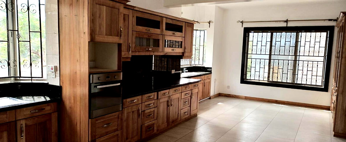 5BR Townhouse with Parking at KSh 70M