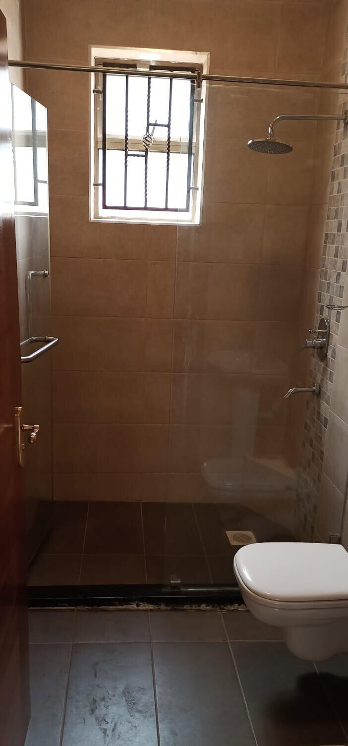 5BR Townhouse with Parking at KSh 70M