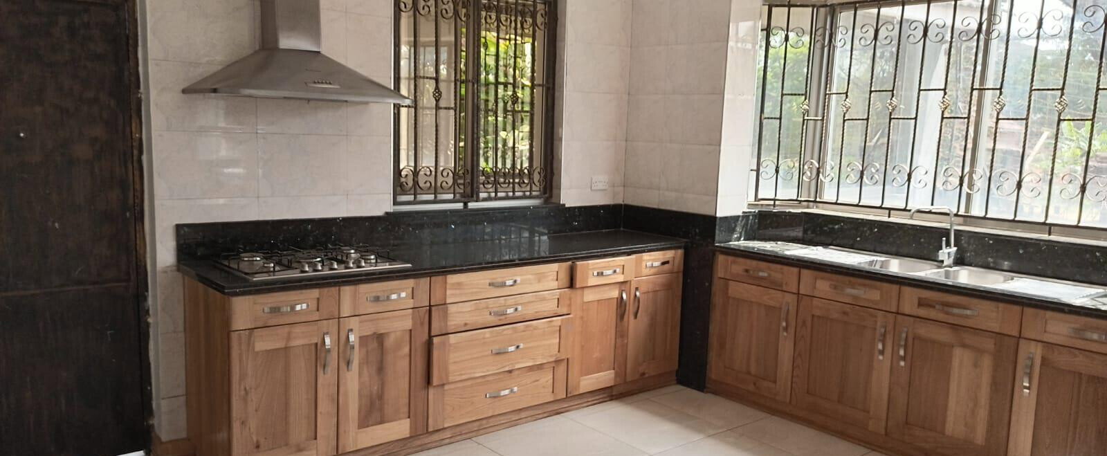 5BR Townhouse with Parking at KSh 70M