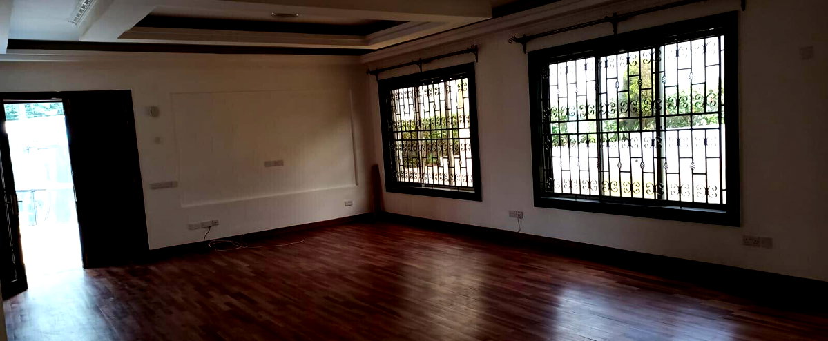 5BR Townhouse with Parking at KSh 70M