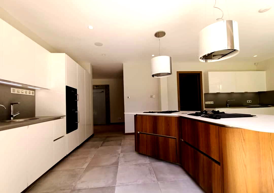 Half-Acre Townhouse with Sunken Lounge & Study - Lower Kabete