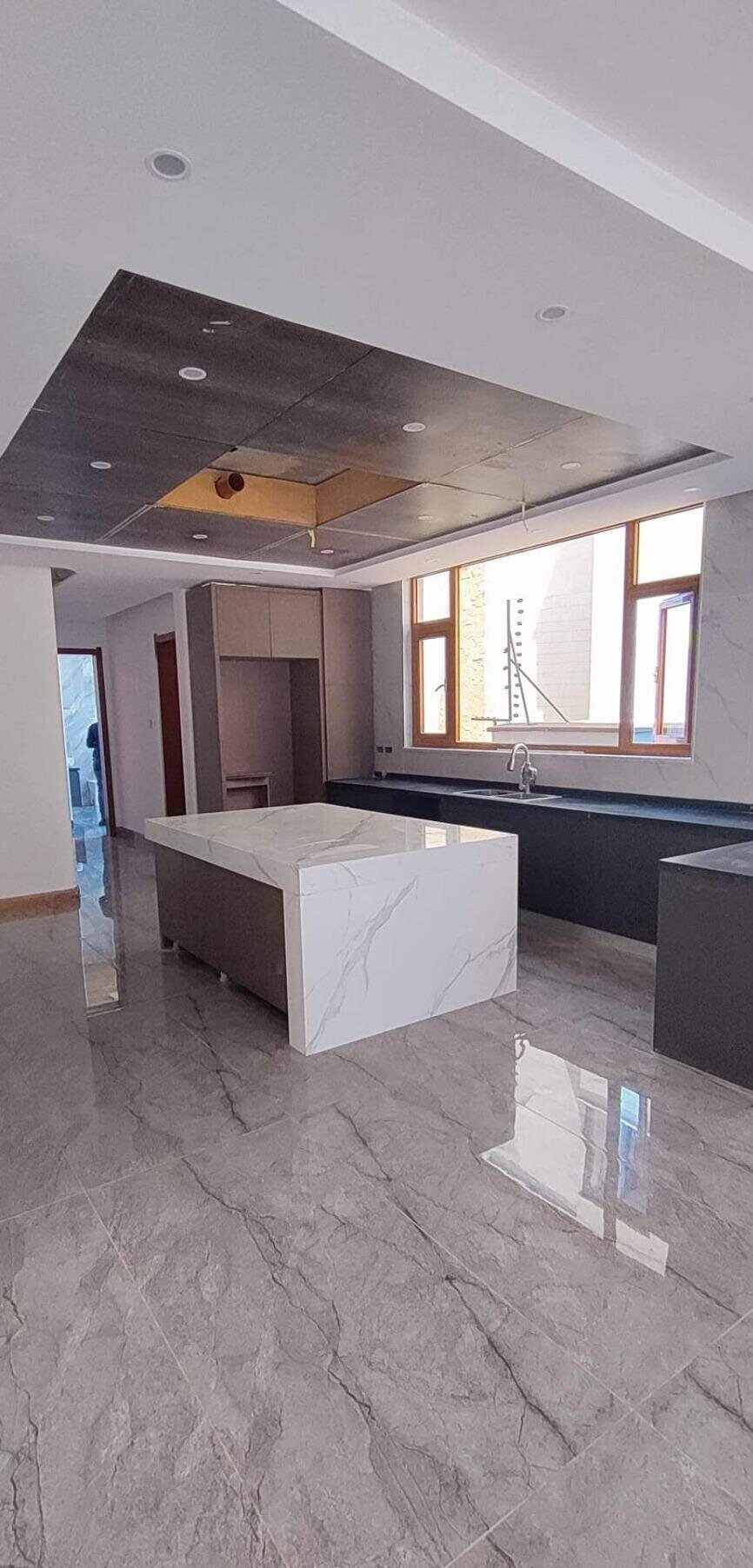 6-Ensuite Villa with Elevator & Entertainment Space - Lavington