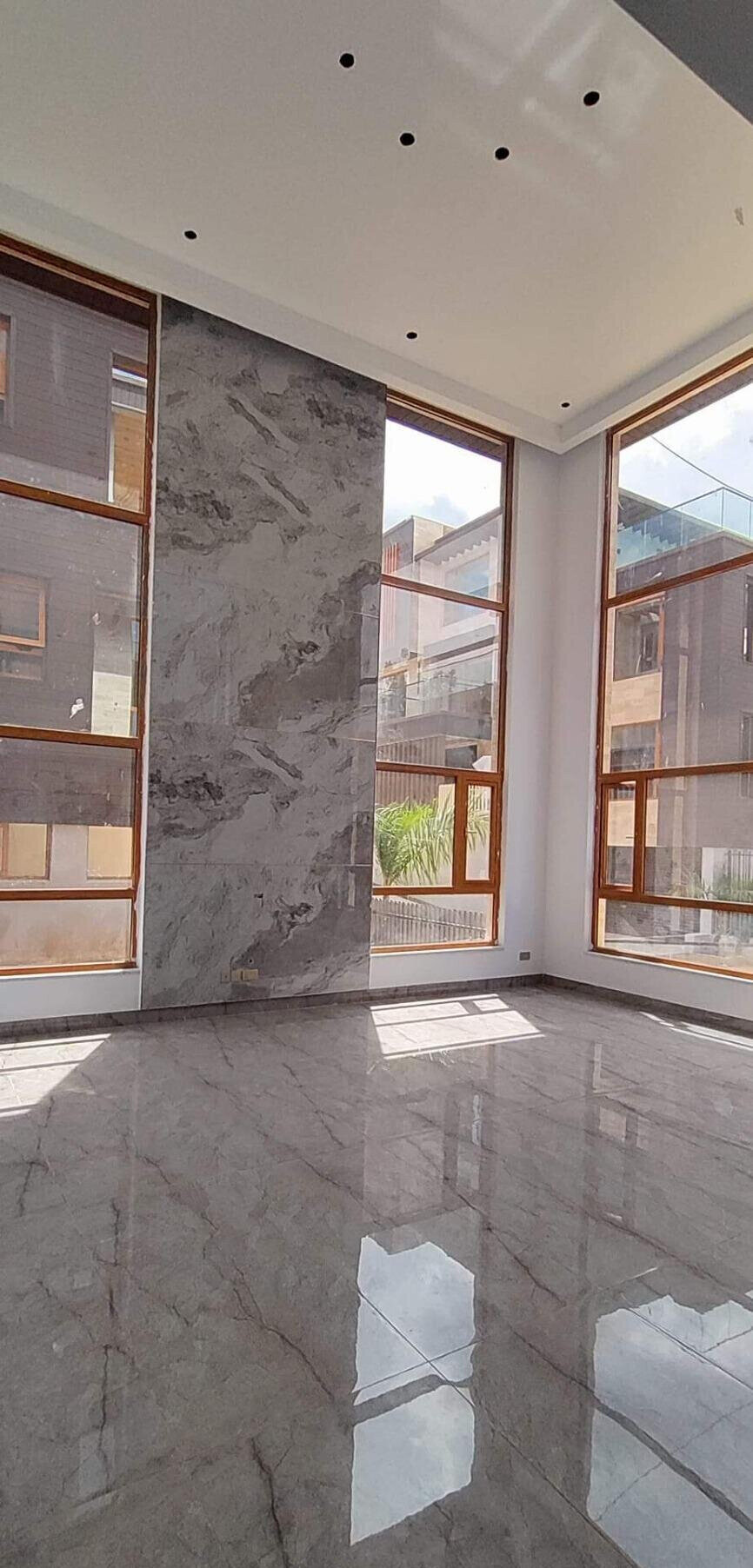6-Ensuite Villa with Elevator & Entertainment Space - Lavington