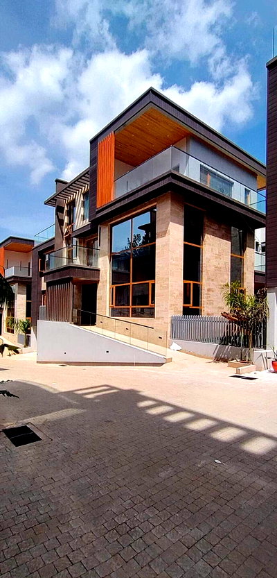 6-Ensuite Villa with Elevator & Entertainment Space - Lavington