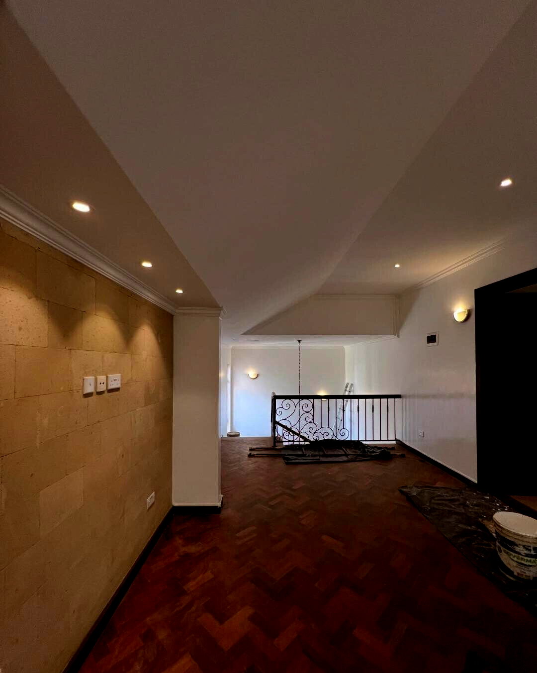 4-Ensuite Townhouse with Generator & Fitted Kitchen - Lavington