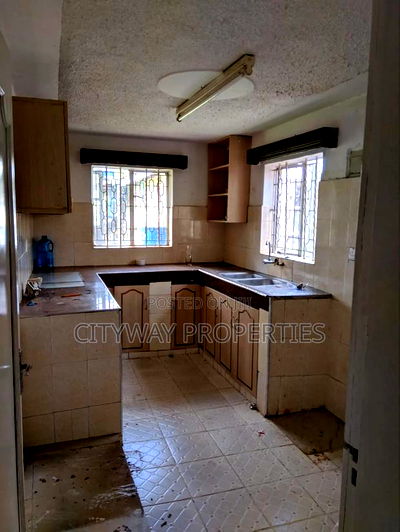 4bdrm Maisonette in Kiambu CBD for rent - Image 9